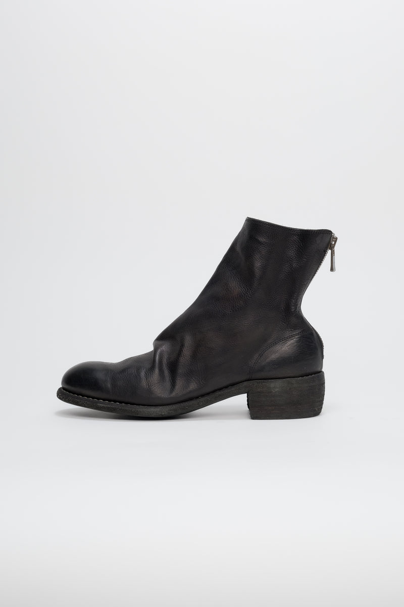 796 Baby Calf Full Grain Boots In Black