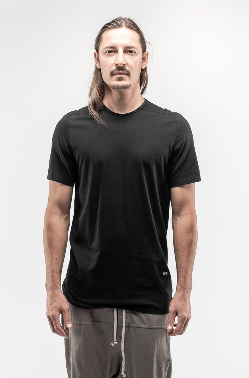 Level Tee Black