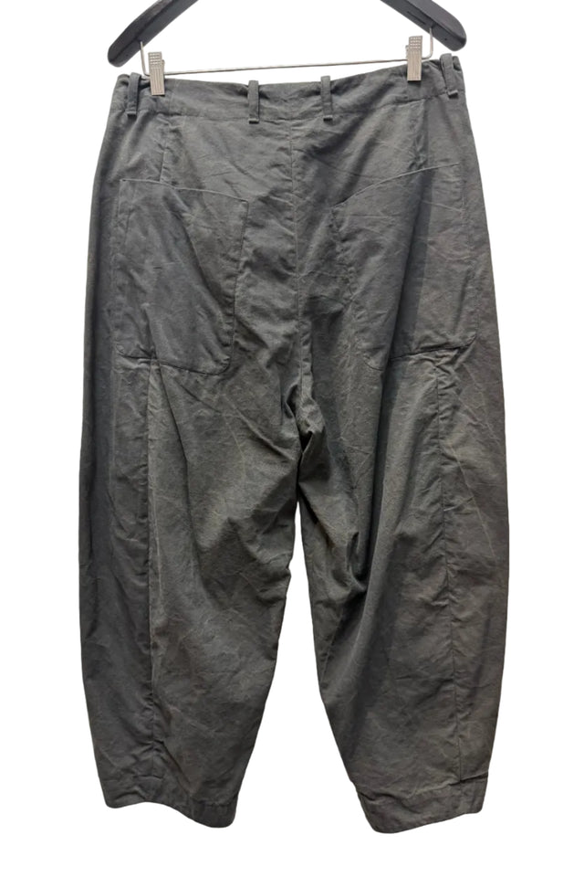 TR16-M Tuck Trouser