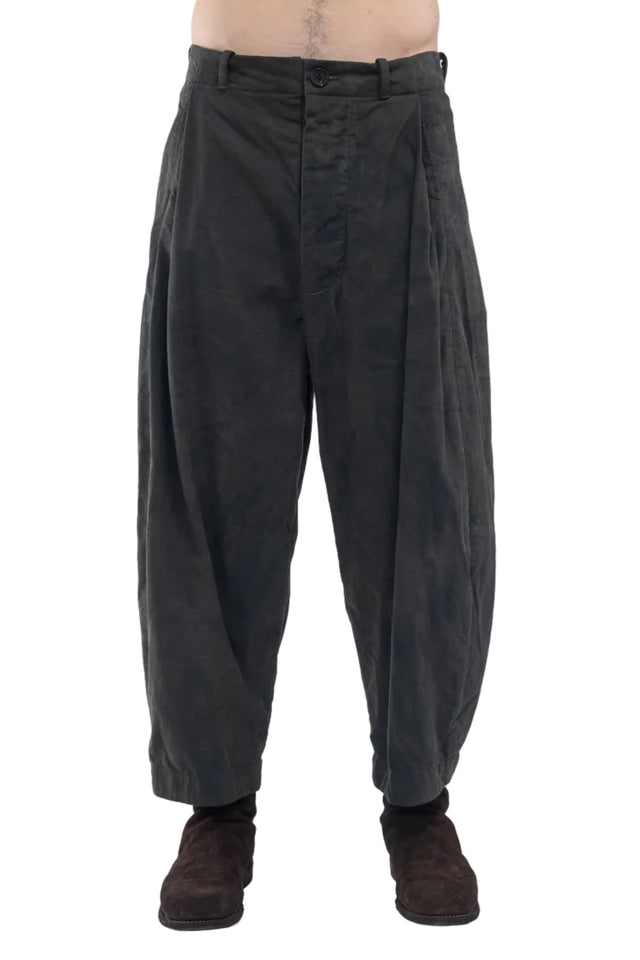 TR16-M Tuck Trouser