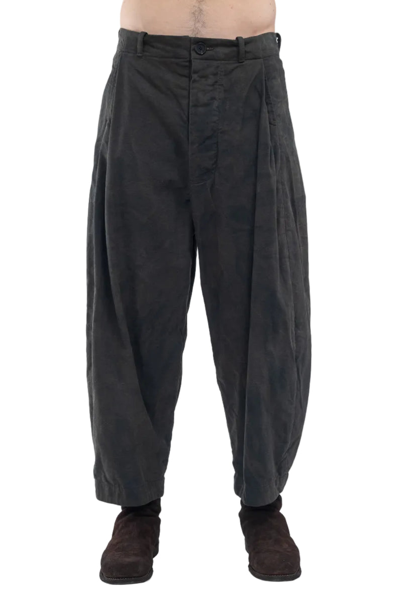 TR16-M Tuck Trouser