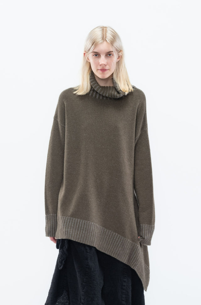 Green Asym Knit Turtle