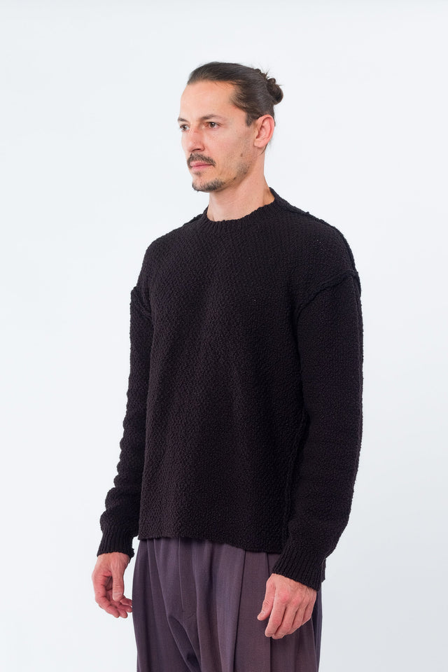 Black Slub Yarn Pullover
