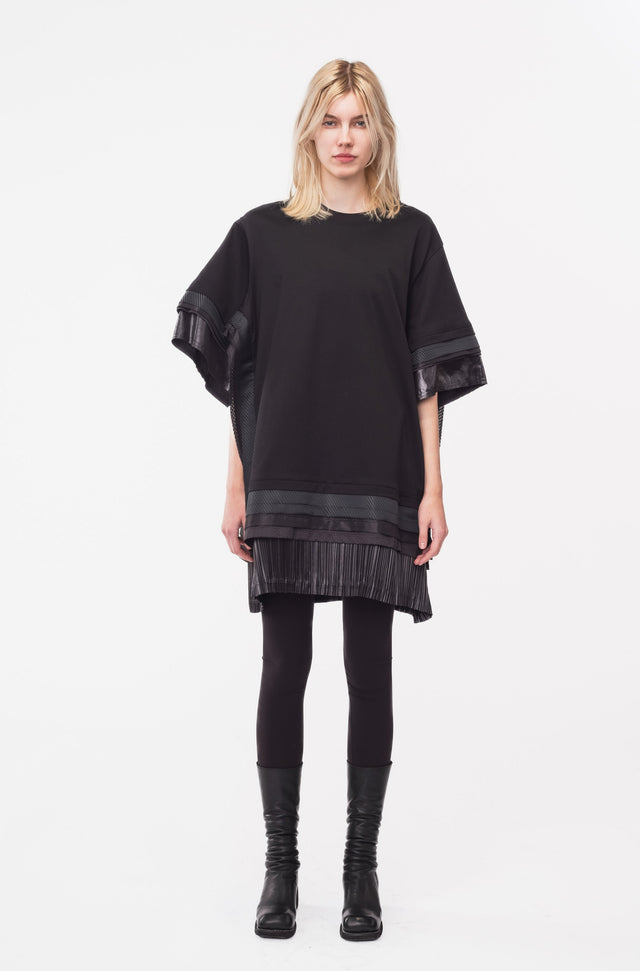 LAYERED PLEATS T-SHIRT