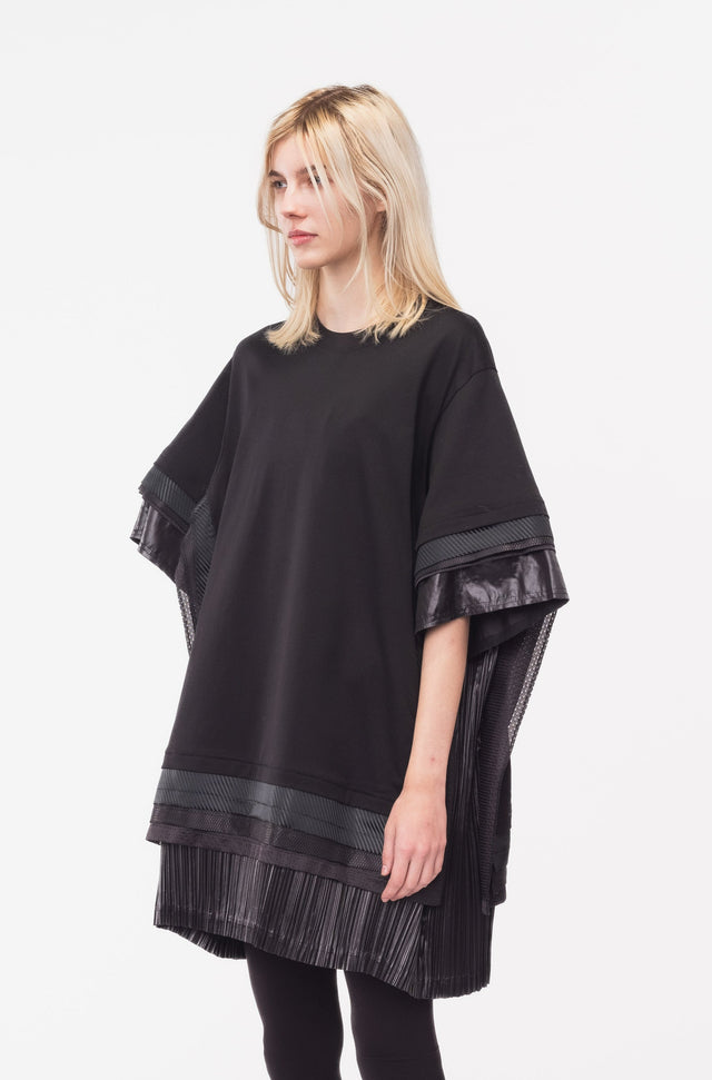 LAYERED PLEATS T-SHIRT