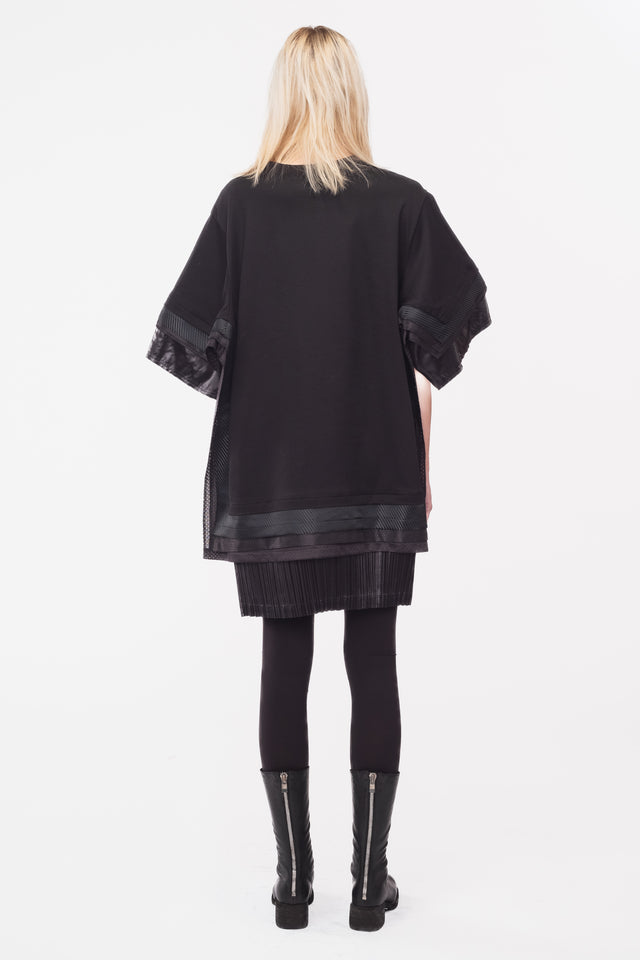LAYERED PLEATS T-SHIRT