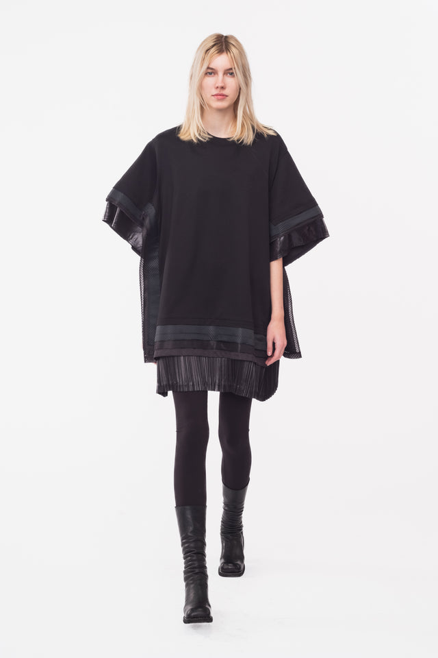 LAYERED PLEATS T-SHIRT