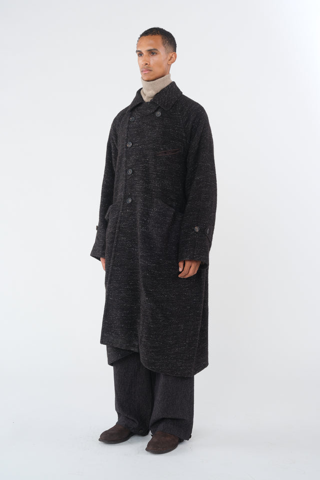 Spread Collar Coat