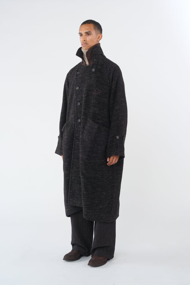 Spread Collar Coat