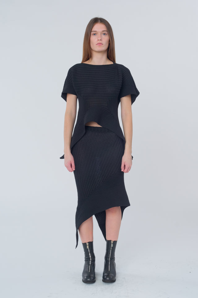 Subdued Top