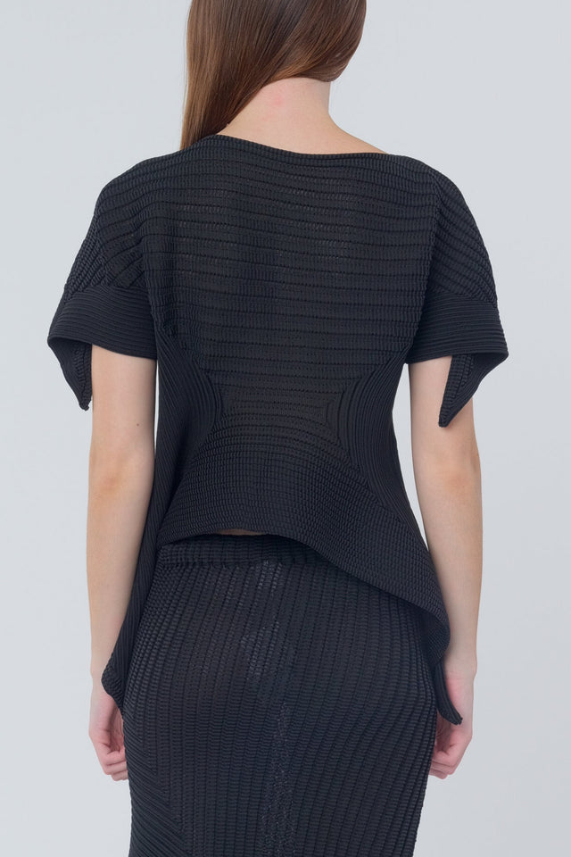 Subdued Top