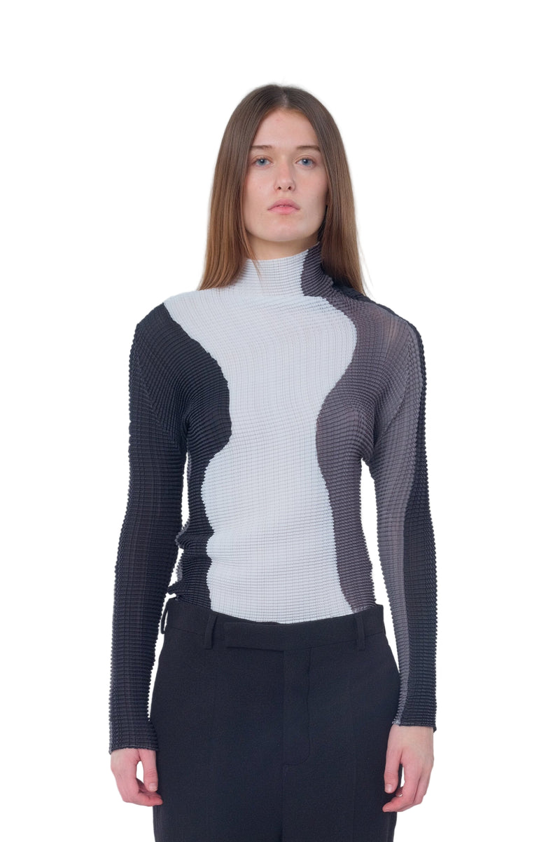 Abstract Tint Pleats Top