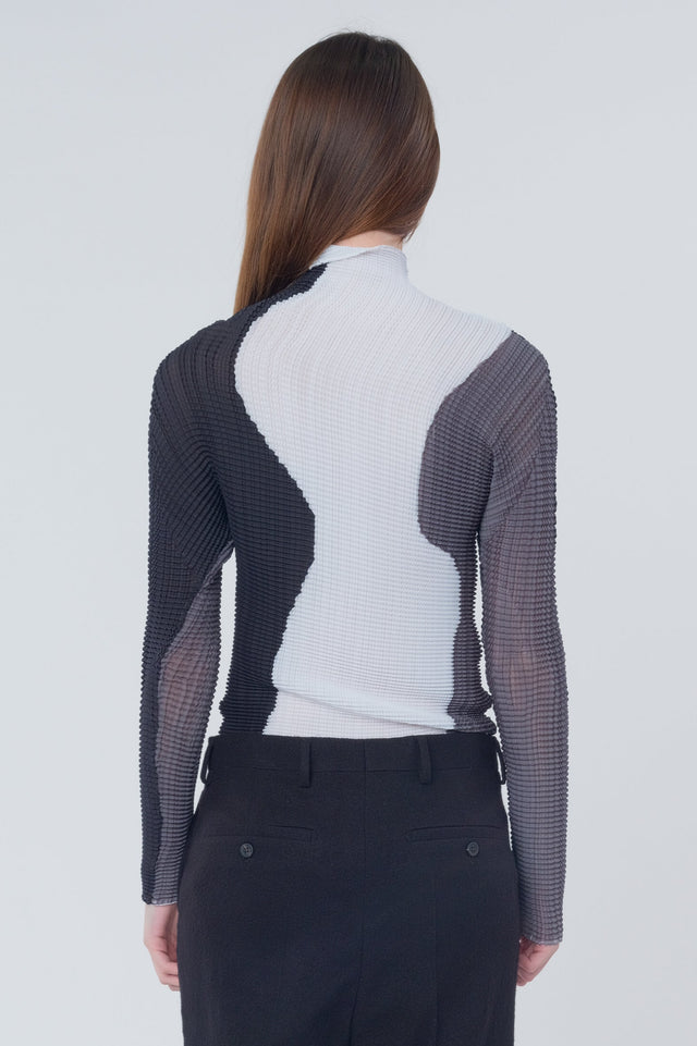 Abstract Tint Pleats Top