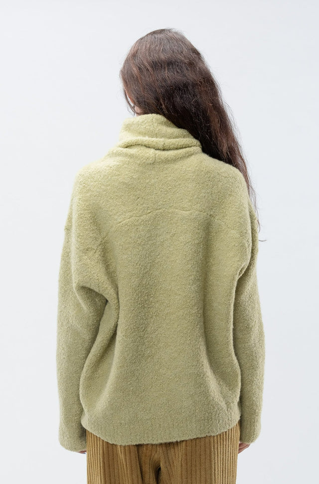 Pistachio Big Boucle Pullover