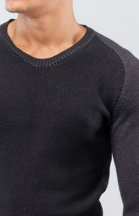 Roundneck Sweater 7