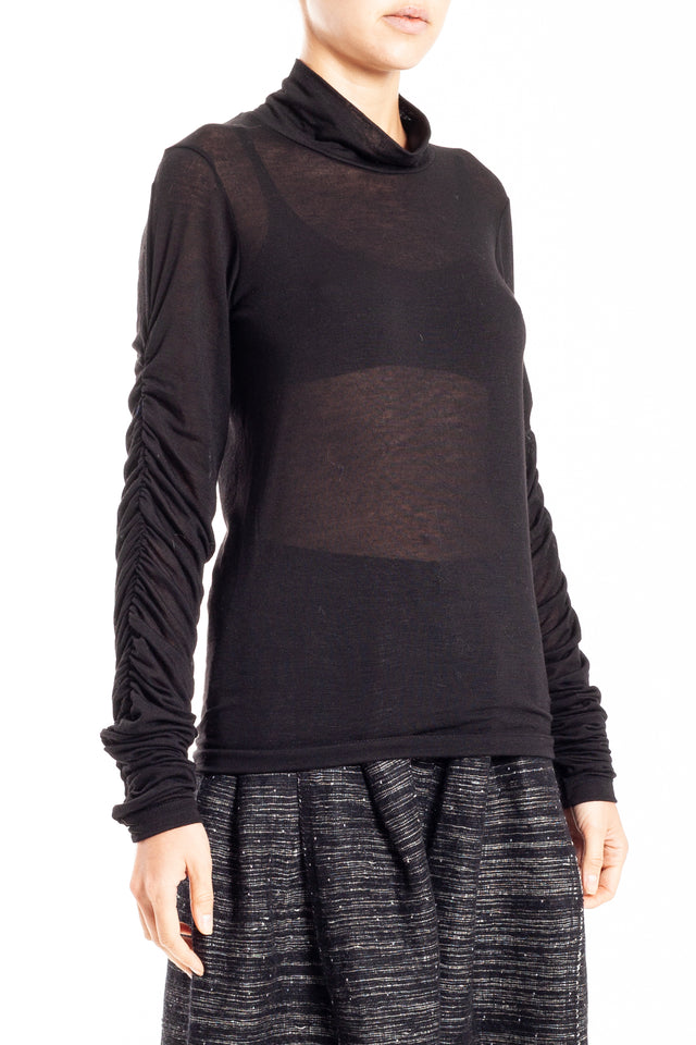 NQR Top in Black